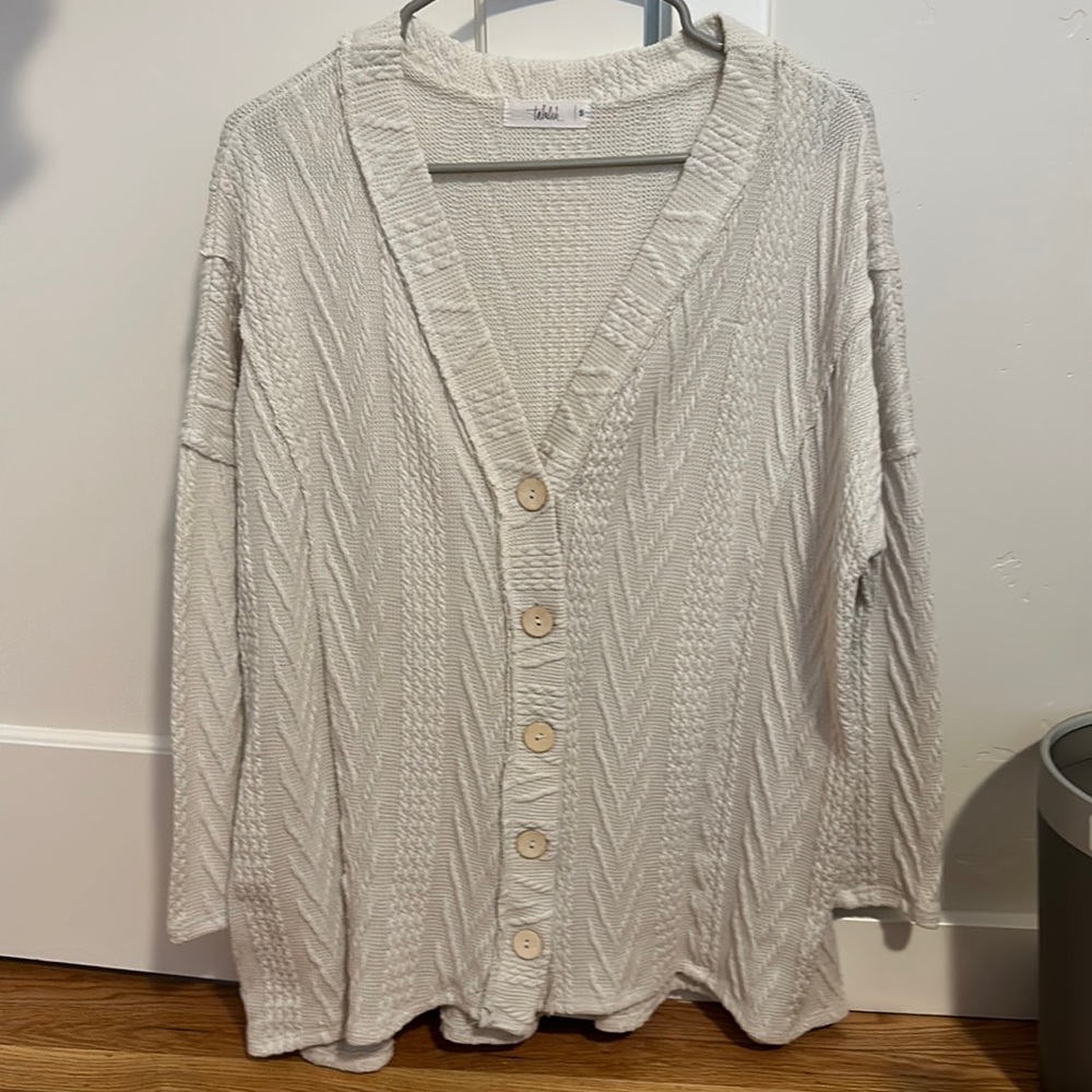 Oversized cardigan/sweater